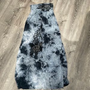 Strapless bandeau maxi dress
